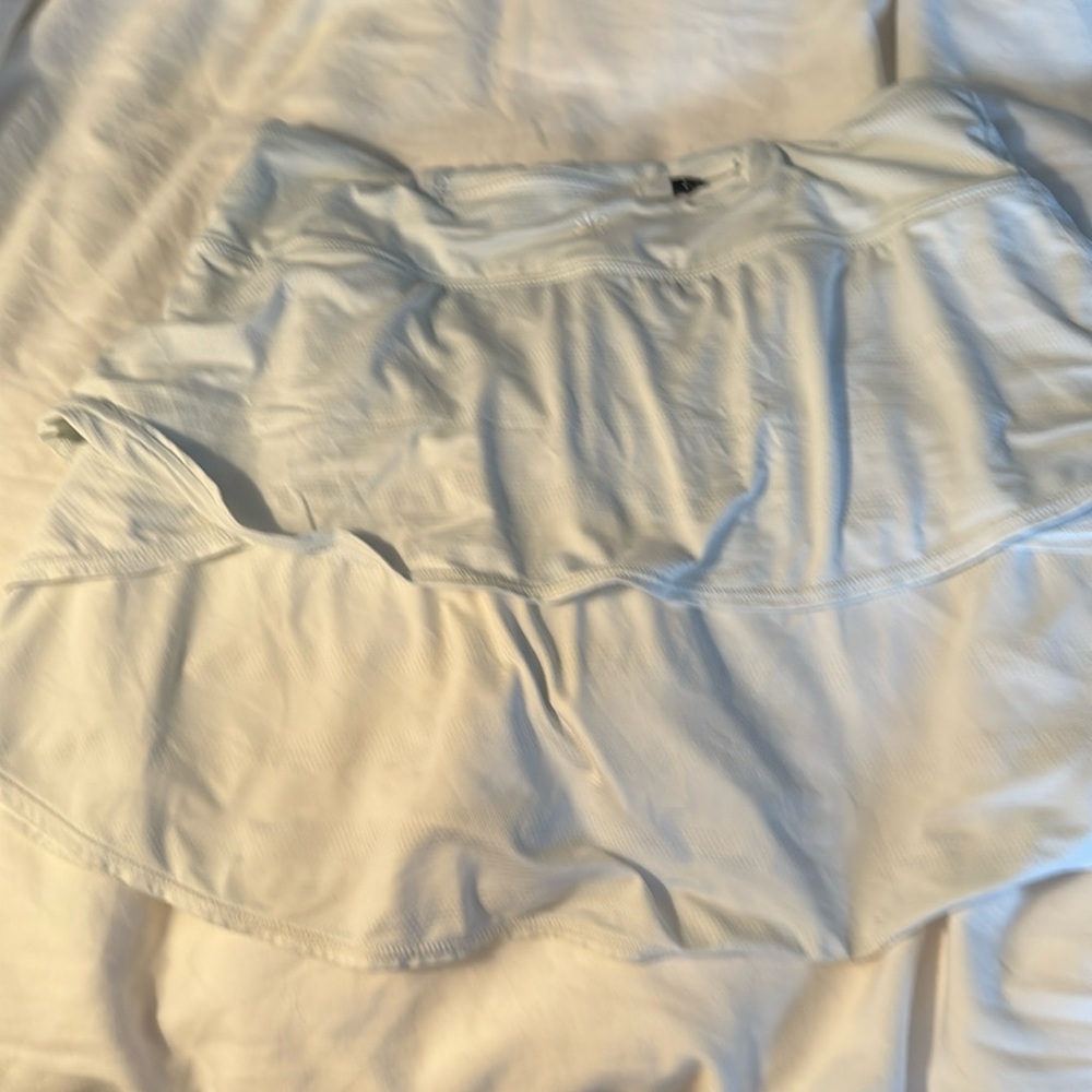 Athleta tennis skirt